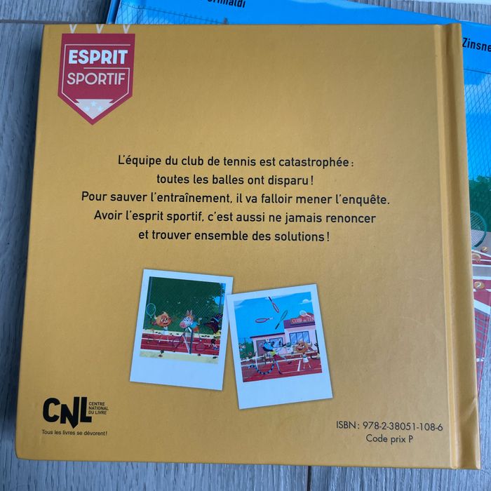 Livre le club de tennis - photo numéro 2