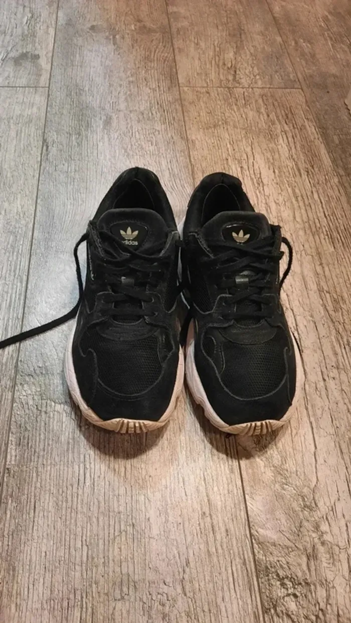 Basket Adidas Falcon 37.5 - photo numéro 4