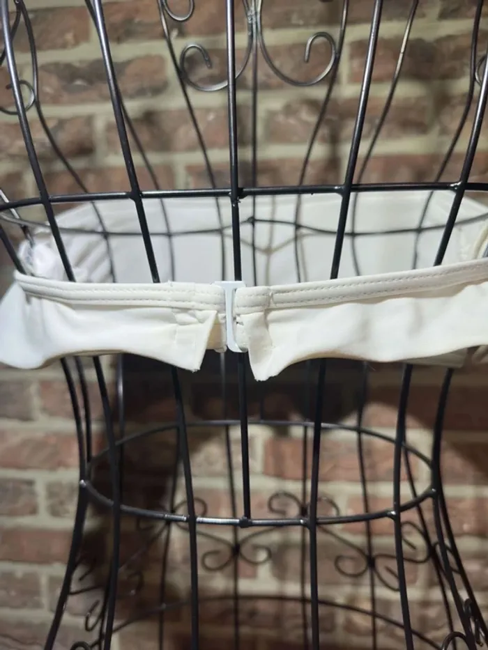 Haut Bikini blanc à volants Pull and Bear Taille M / 38 - photo numéro 9