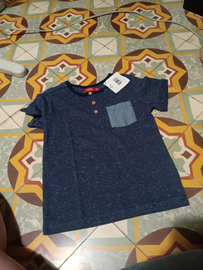 Tee-shirt effet moucheté t.5ans tissaia