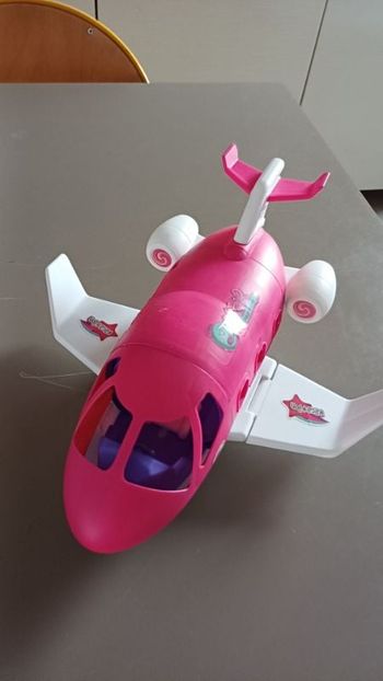 Avion petit poupée