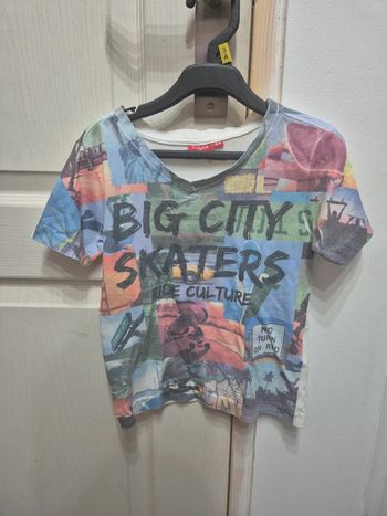 T shirt blanc et couleurs