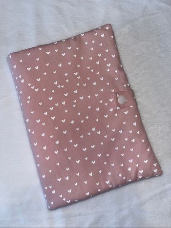 Protège carnet de santé cœur rose