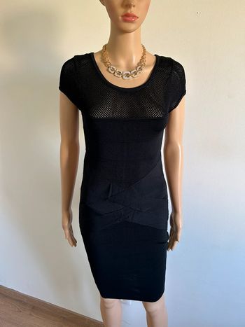 Robe noire à manches courtes Morgan taille S jamais portée