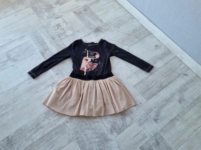 Robe  Taille 4 ans