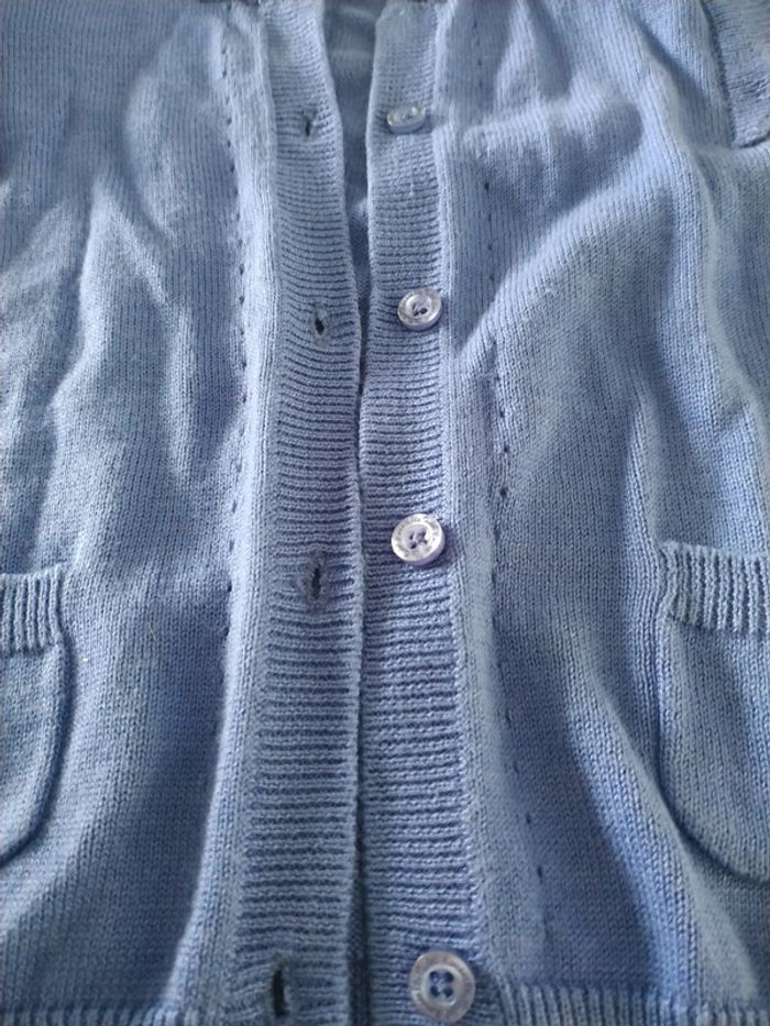 Gilet léger comme neuf / 12 mois - photo numéro 4