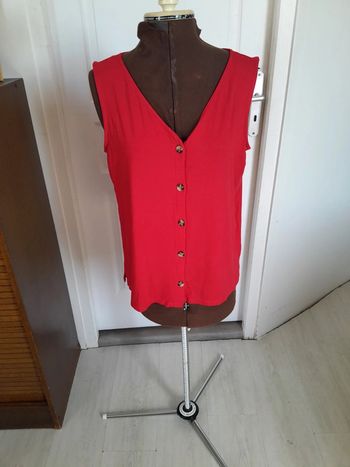 Debardeur boutons Street one belle qualité taille 42