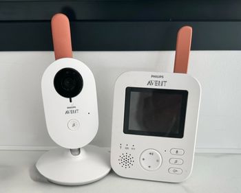 Babyphone écoute-bébé SCD625 de Philips Avent rose.