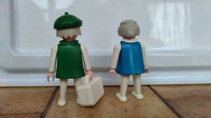 Playmobil vintage couple de voyageurs à lunettes - photo numéro 2