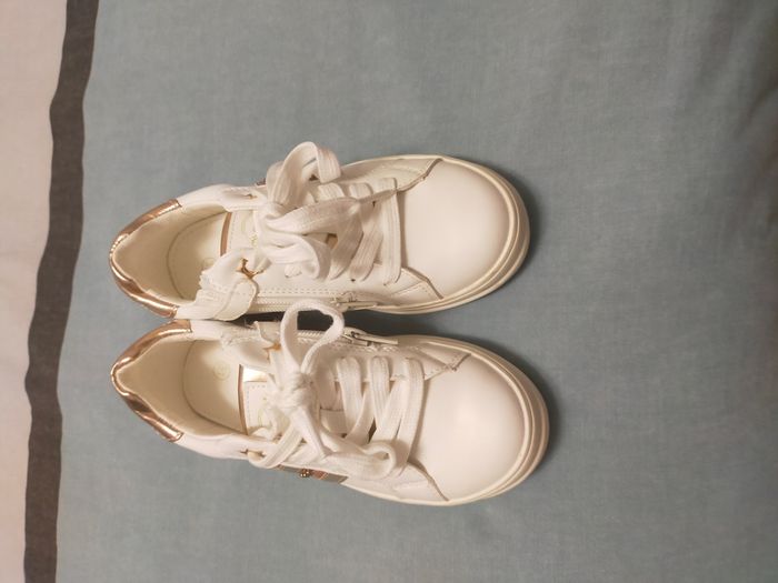 Chaussures neuves taille 31 - photo numéro 3