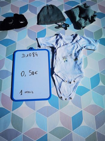 D1084 - body garçon 1 mois
