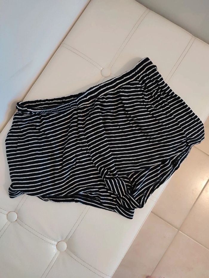 Short marinière avec poches