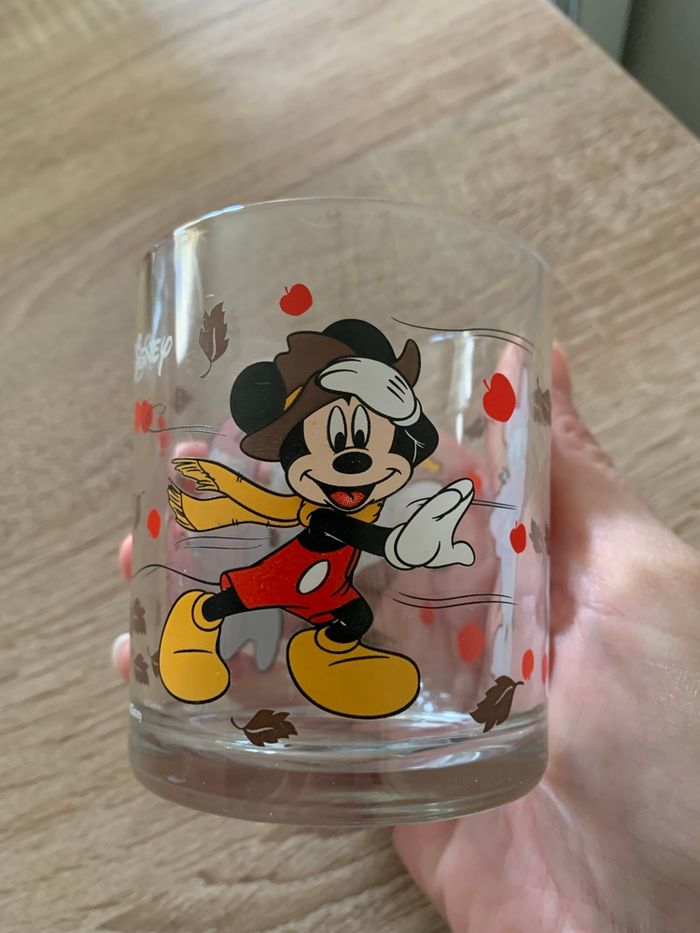 Verre Mickey et ses amis automne - photo numéro 5