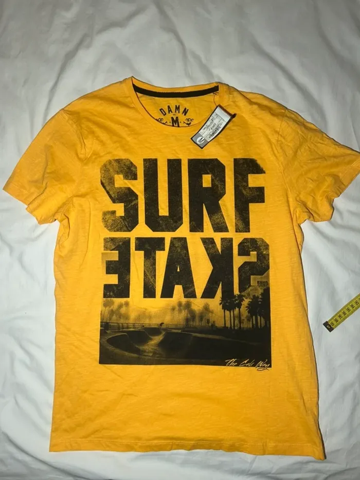 T-shirt clockhouse