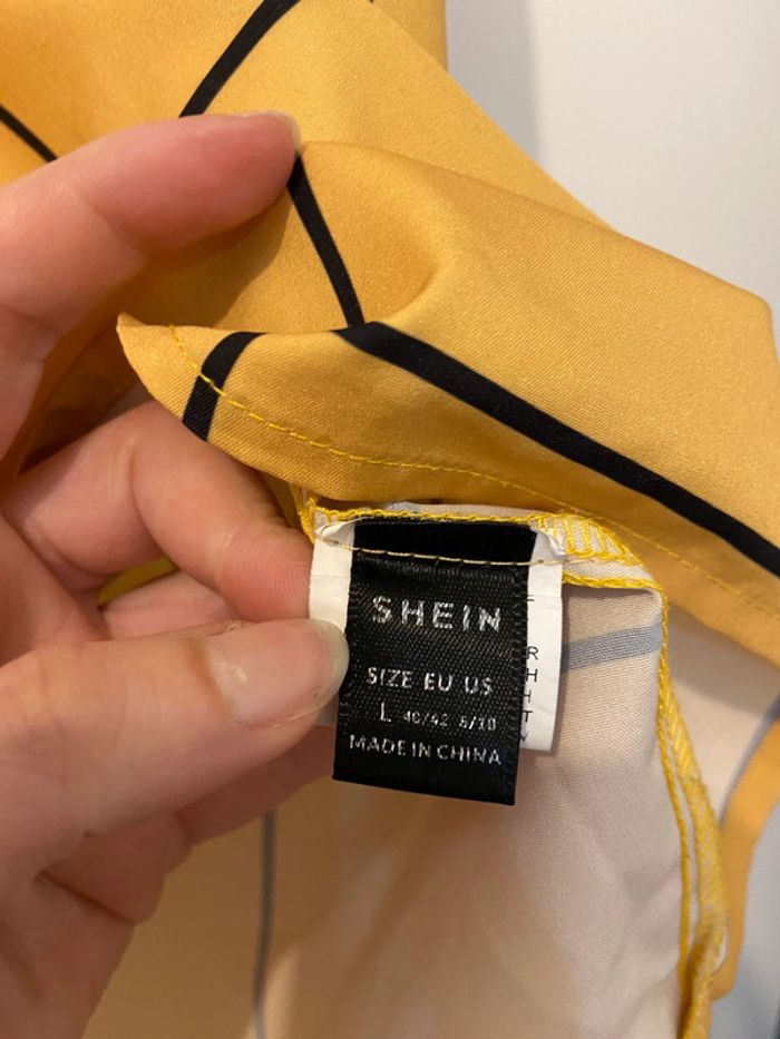 T-shirt jaune à carreaux - photo numéro 4