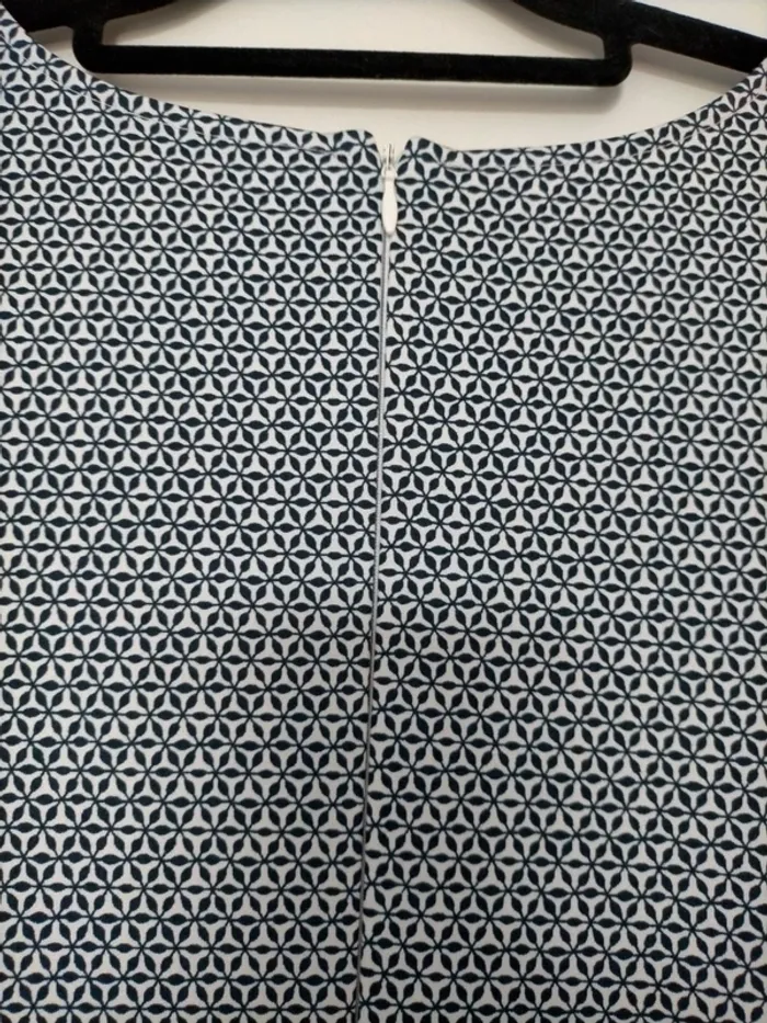 Robe manches courtes - photo numéro 4