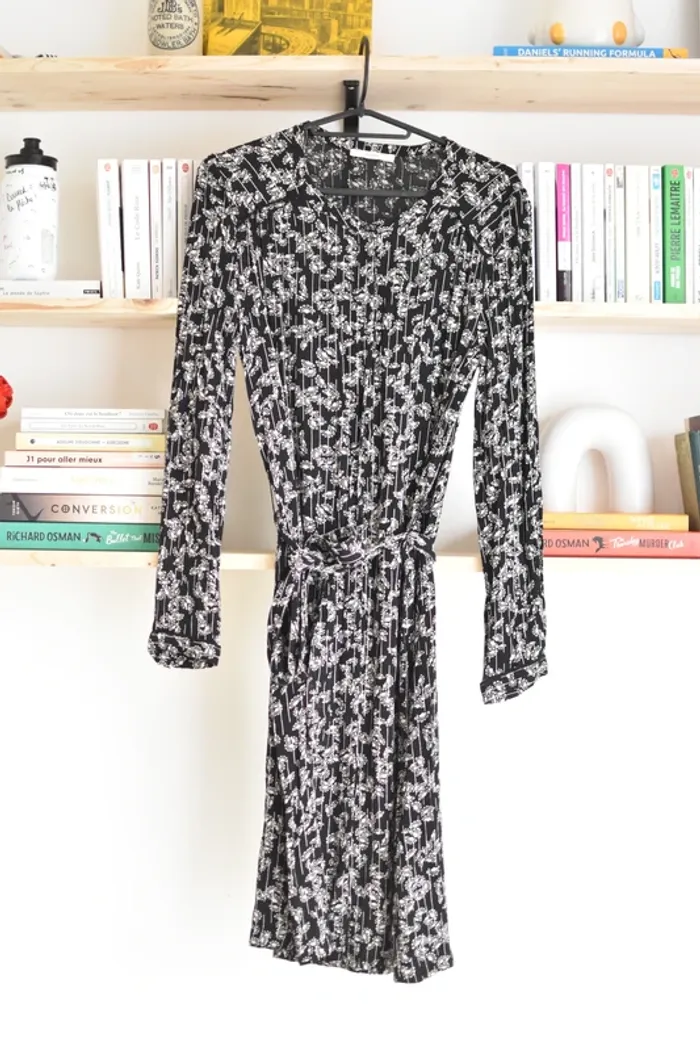 Robe Sessun en taille XS - Très bon état - photo numéro 5