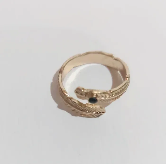 Bague dorée double feuille strass verte - photo numéro 6