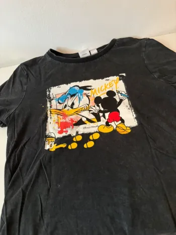 T-shirt Disney