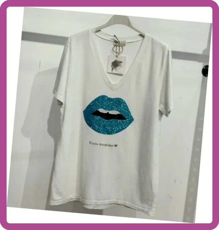 T-Shirt bouche et paillettes, NEUF avec étiquette - photo numéro 5