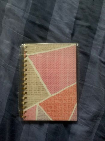 Cahier avec ligne neuf