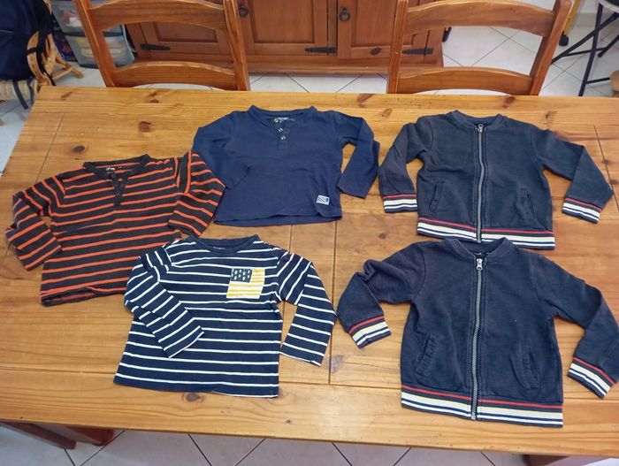 Lot vêtement garçons 4ans - photo numéro 4