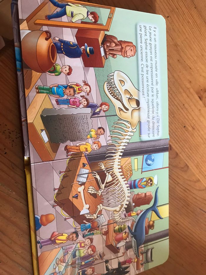 Livre dans la ville - photo numéro 2