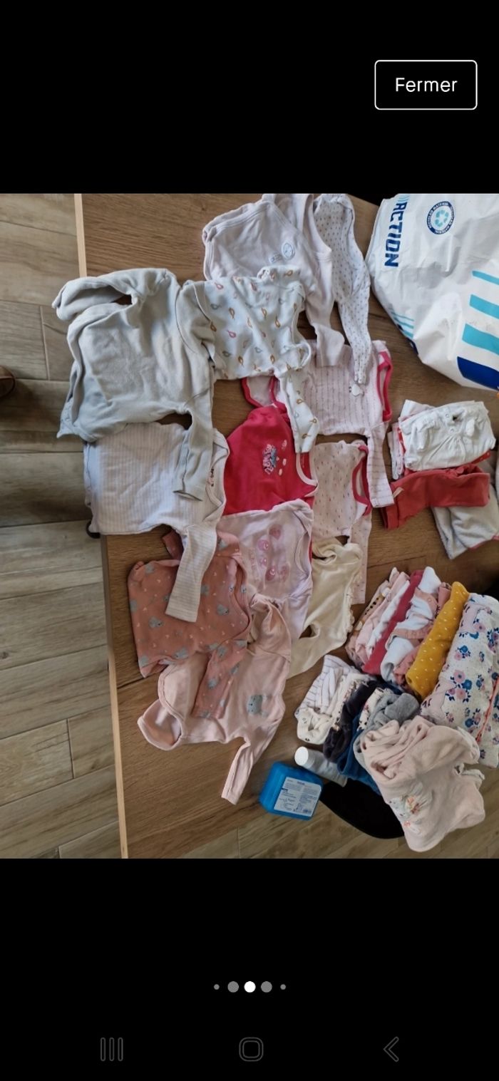 Lot bodies et pyjamas 3 mois - photo numéro 4