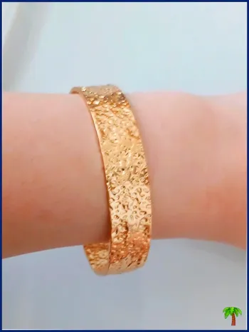 Bracelet jonc doré martelé tendance chic inspiration Zag