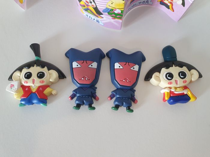 lot de 4 magnet shin chan gashapon - photo numéro 2