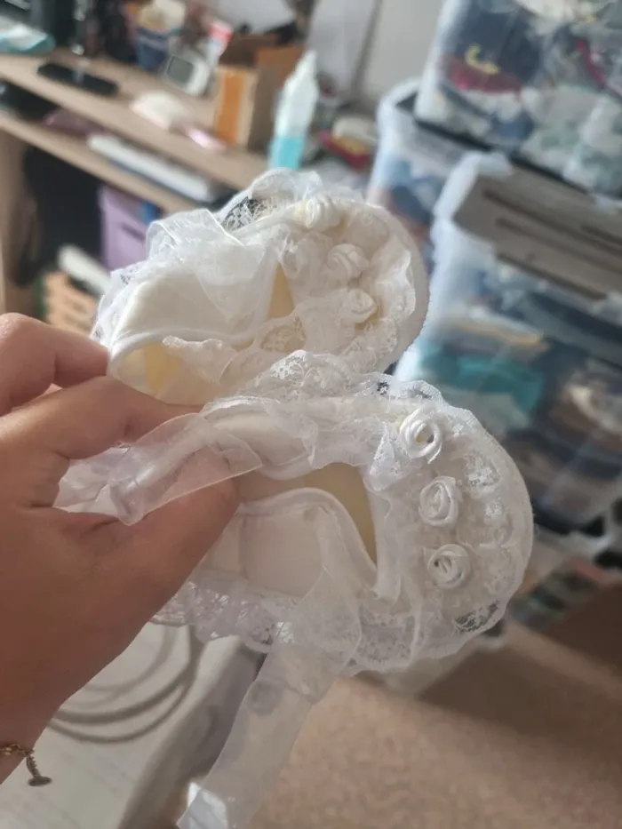 Chausson blanc - photo numéro 2