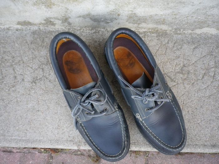 CHAUSSURES