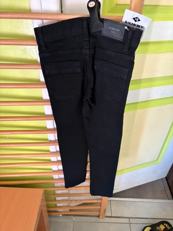 Jeans skinny neuf 5/6 ans - photo numéro 2