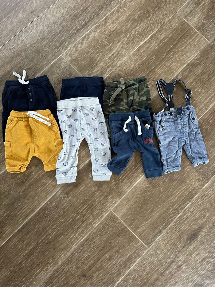 Lot 7 pantalons - taille: 1 mois
