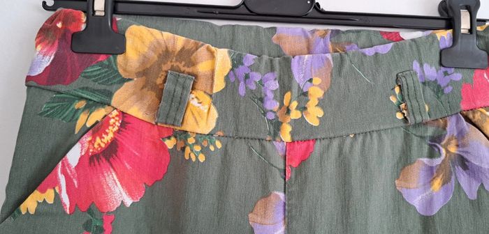 Pantalon fleuri - photo numéro 5