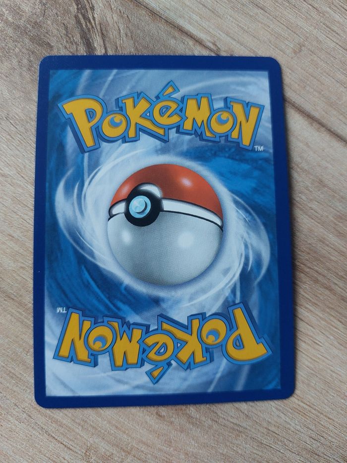 Carte pokemon Lugulabre V 247/264 Poing de fusion - photo numéro 2