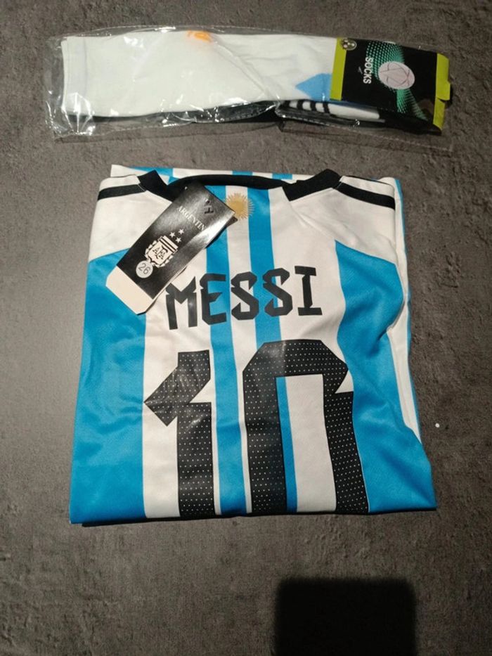 Tenue football Léo Messi argentine. T.26 - photo numéro 4