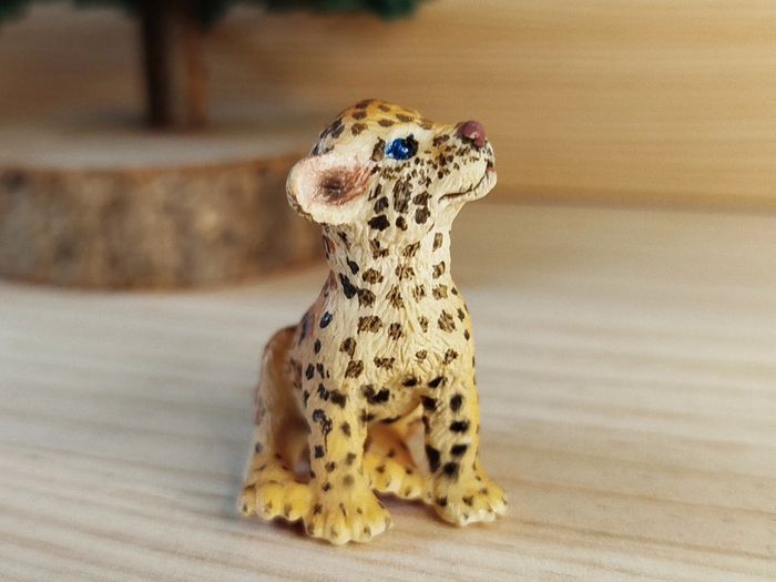 Schleich jeune guépard Figurine Animal de la savane - photo numéro 2
