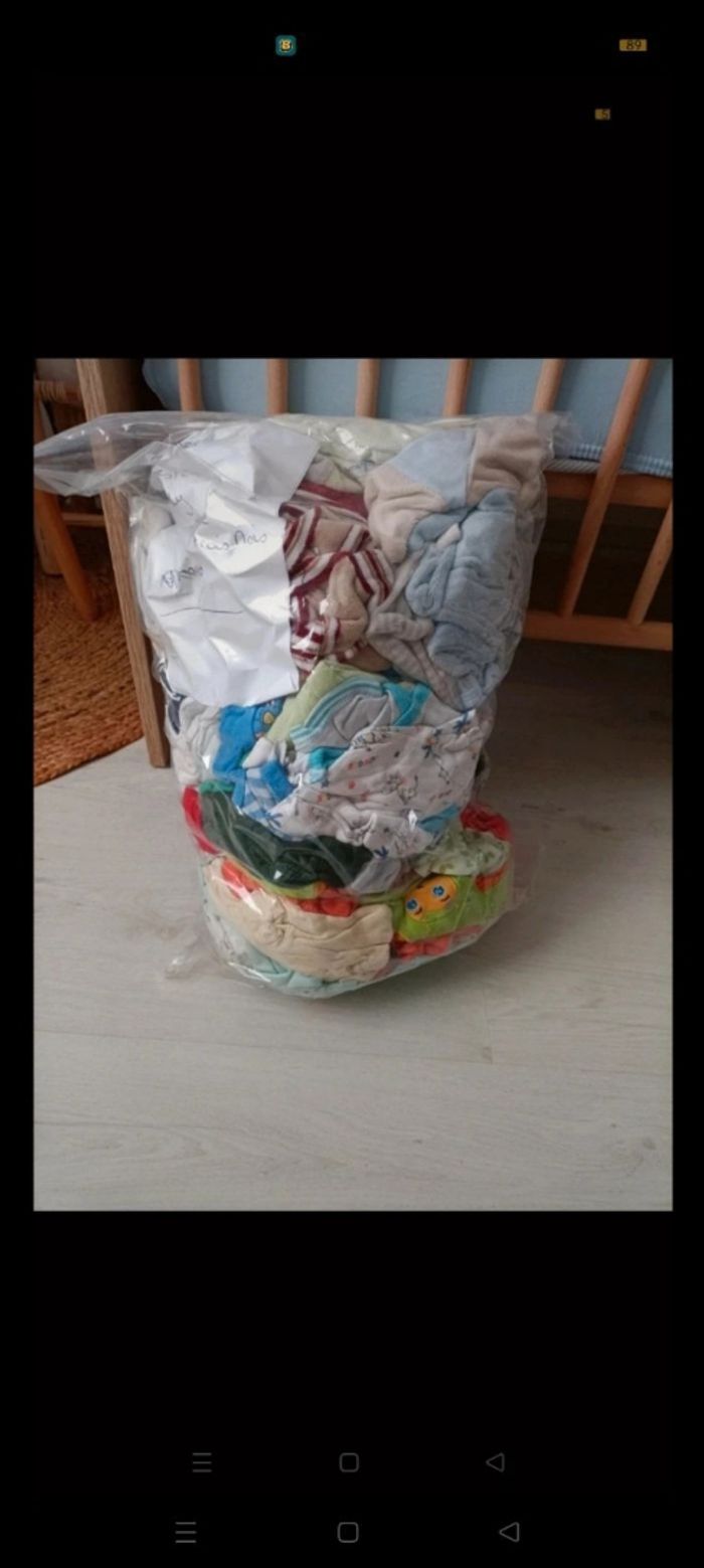 Lot pyjama body trois mois