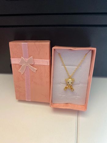 Collier pendentif ourson nounours doré avec brillants