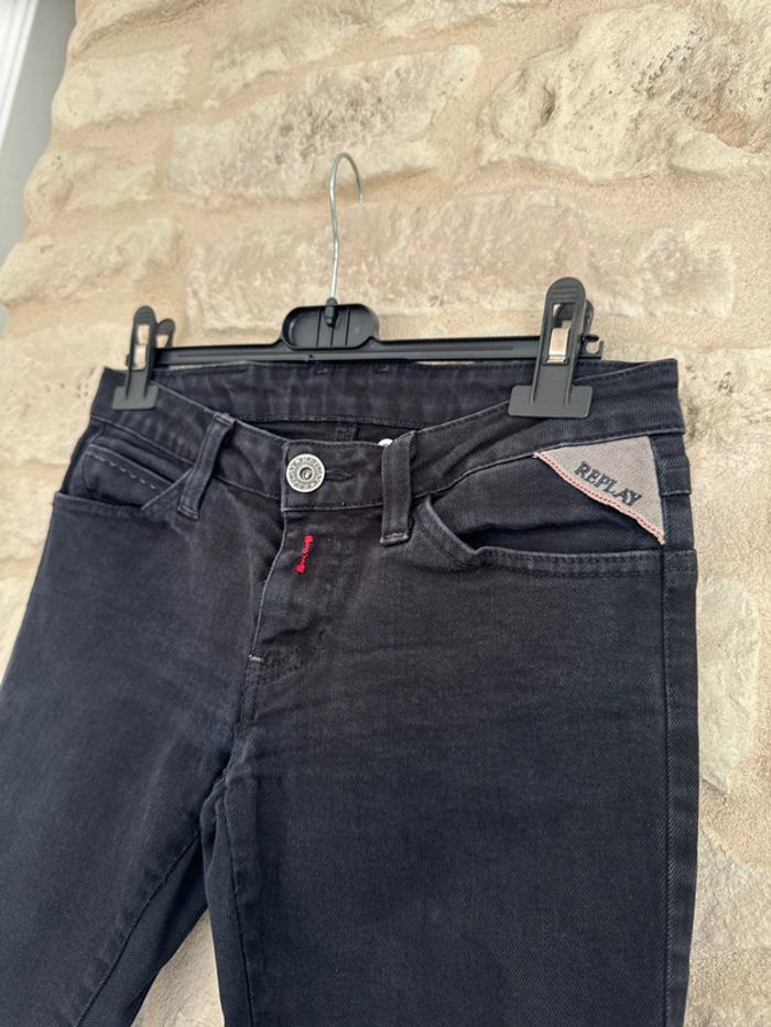 Jean noir slim Replay Taille 34 - 10 € - photo numéro 2
