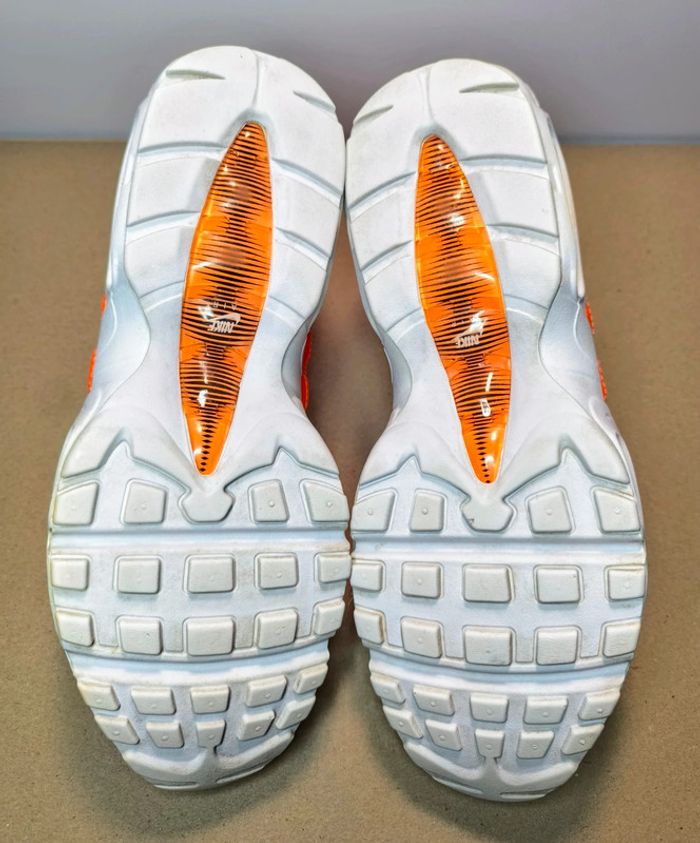 Baskets Nike air max 95 total orange overbranding pointure 40 neuves - photo numéro 6