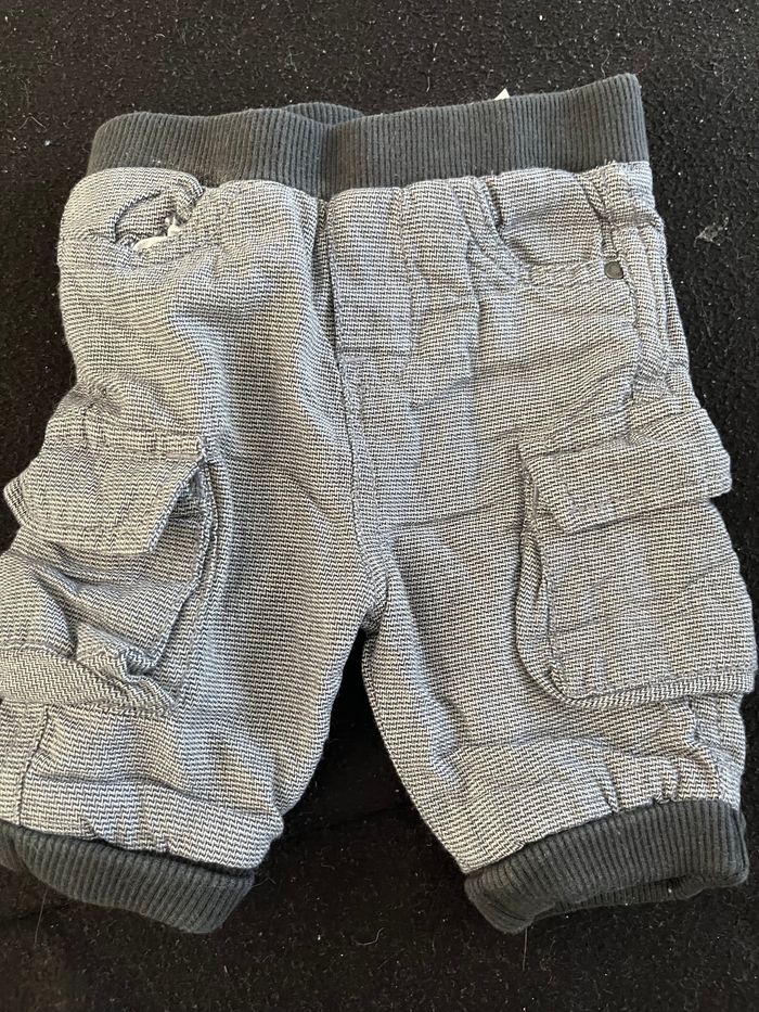 Pantalon 1 mois - photo numéro 2