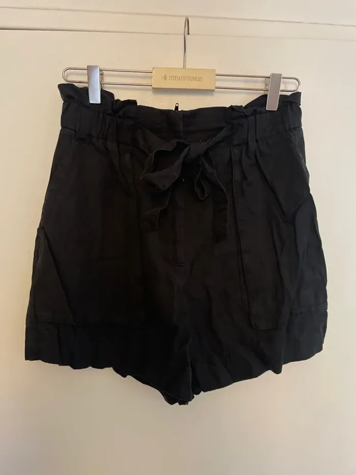 Short noir H&M 38