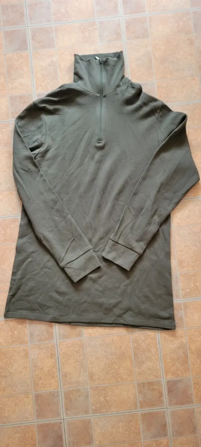 Pull col montant militaire