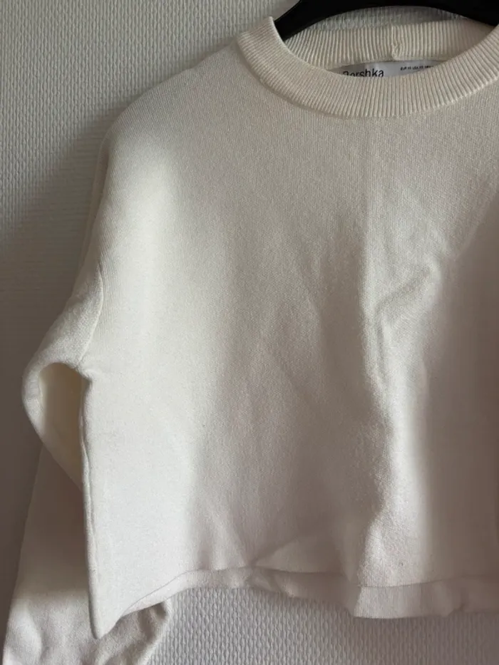 Pull court blanc cassé Bershka - taille XS - photo numéro 3
