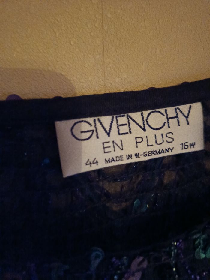 Top Givenchy - photo numéro 10