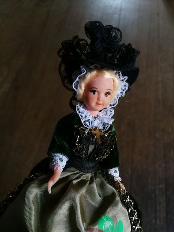 Bresse poupée folklorique régionale