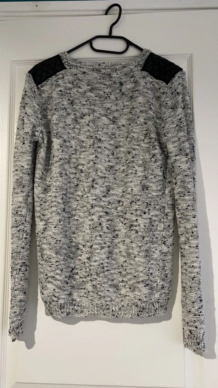 Pull gris - photo numéro 3