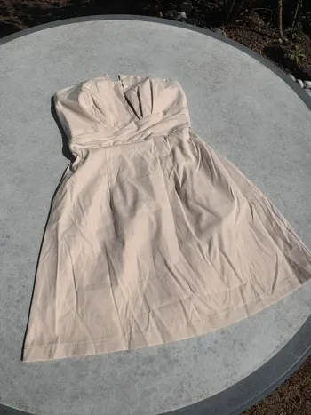 Robe bustier beige neuve Shein